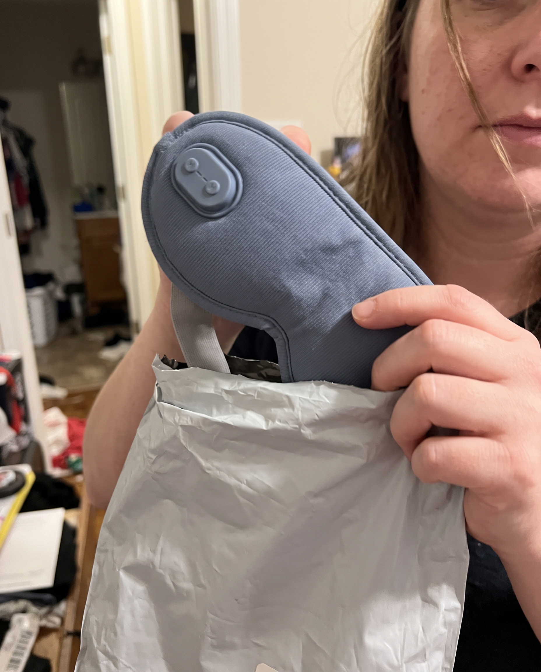 files/review_r16_amateur_hold_bad.png